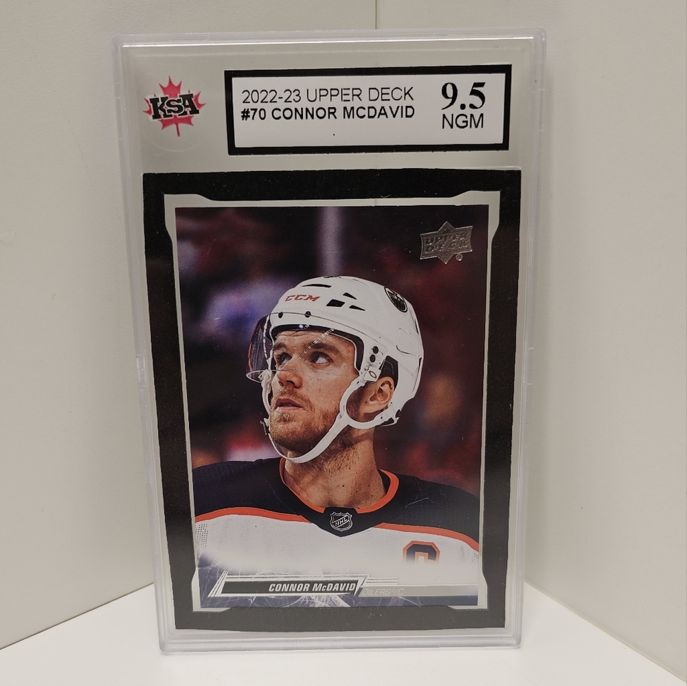 2022-23 Upper Deck #70 Connor McDavid hockey card KsA 9.5